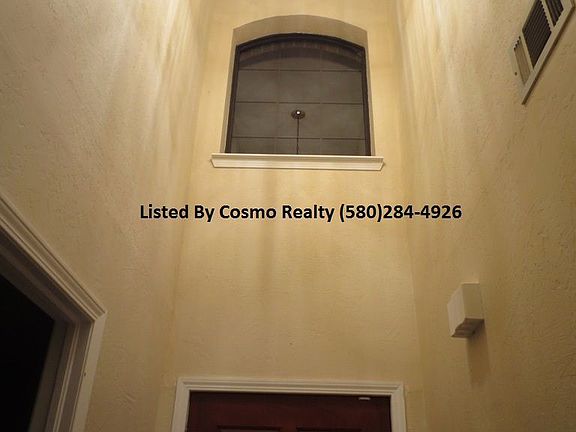 2nd image of 3602 NE Montfort Dr