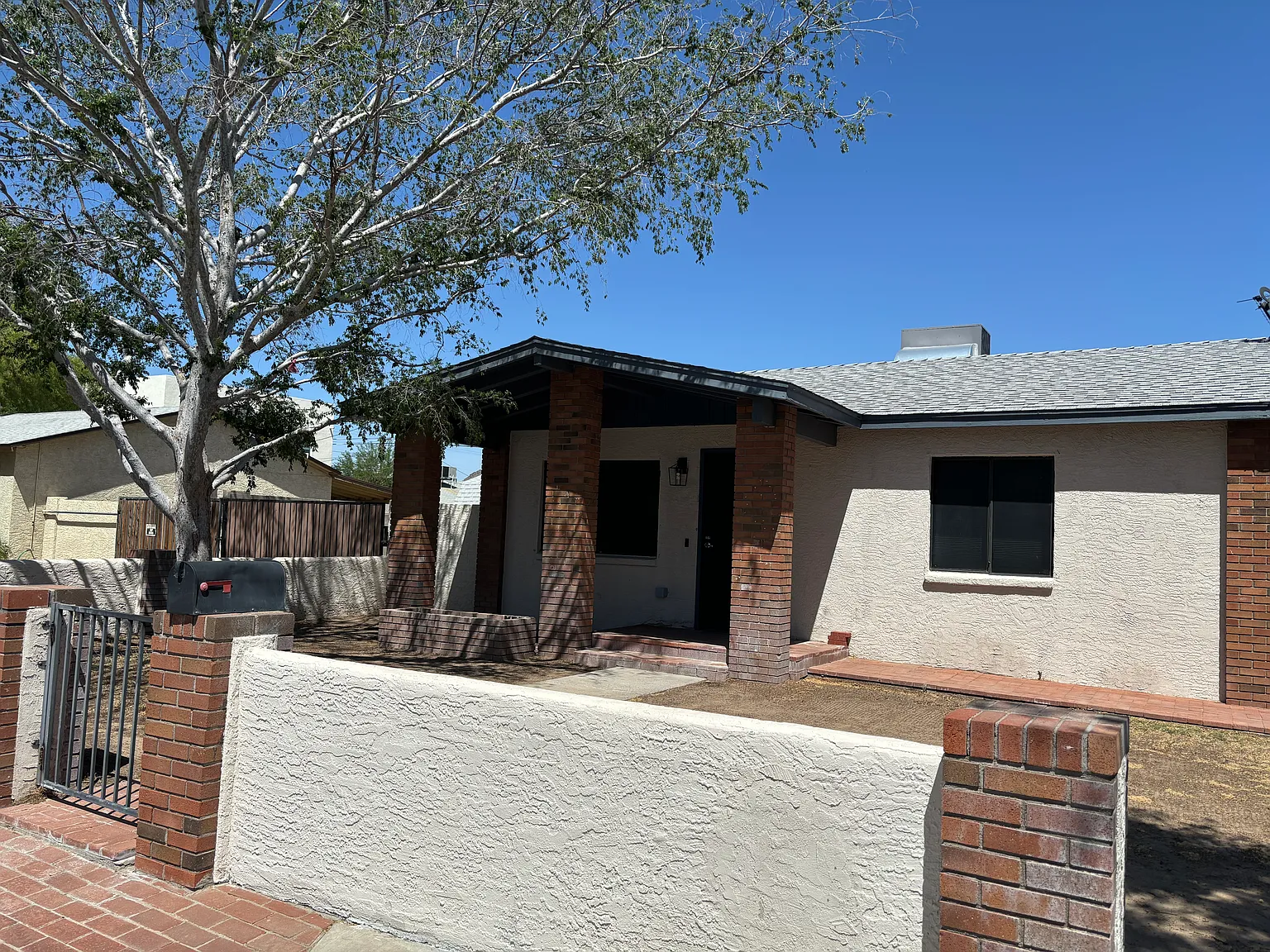 2 bed, 1350 sqft, $1,800 — Photo 1