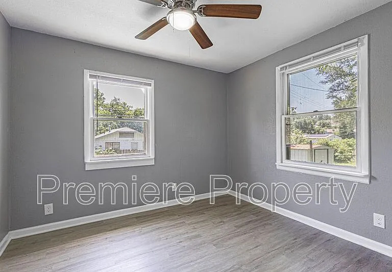 807 S Savage St — Photo 10