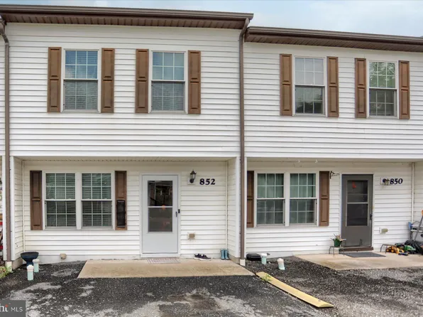 852 Liberty St, Newport, PA 17074