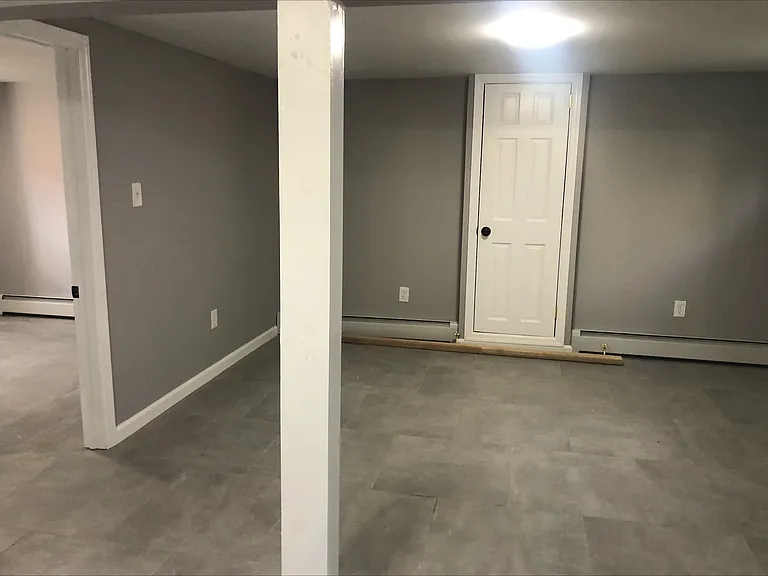Chapel Ave — Photo 2