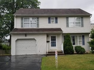 116 Dow Ave, Iselin, NJ 08830