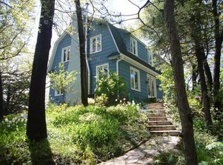 5 Oak Dr, Dune Acres, IN 46304