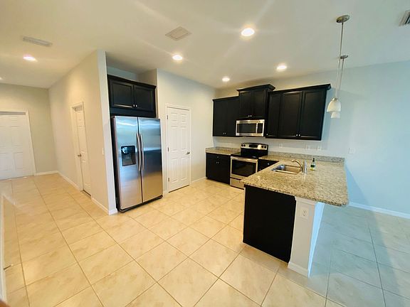3rd image of 10834 Alvara Way