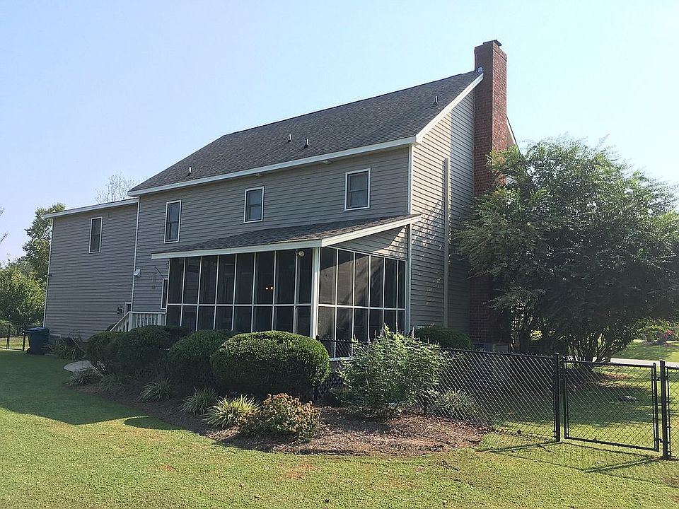 2nd image of 110 Buckingham Dr