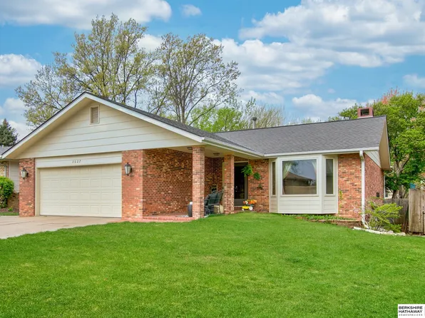 3027 N 75th Ct, Lincoln, NE 68507