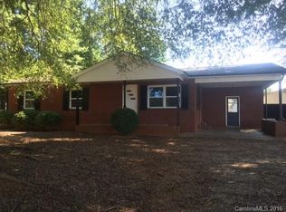 153 E Barkley Rd, Statesville, NC 28677