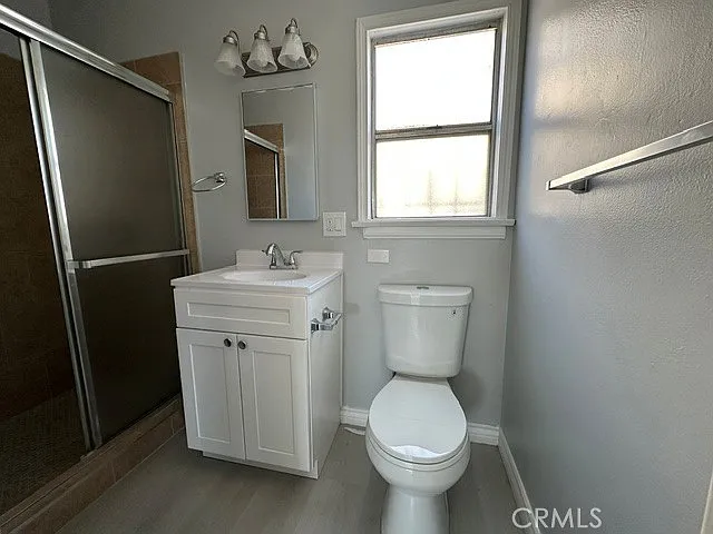 8811 S Budlong Ave — Photo 12