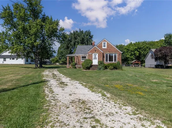 9030 W 130th St, Strongsville, OH 44136