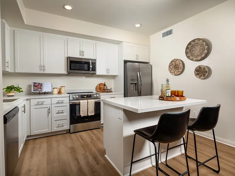 550 E Foothill Blvd — Photo 14
