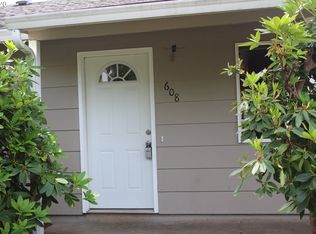 1 604/608 Beacon Dr, Eugene, OR 97404