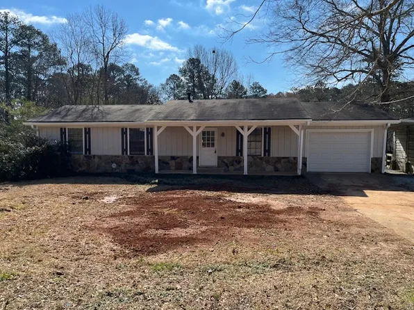 55 Carriage Cir, Stockbridge, GA 30281