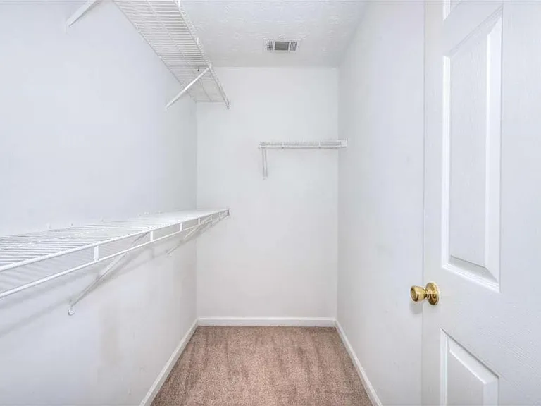 4160 Janel Ln — Photo 10