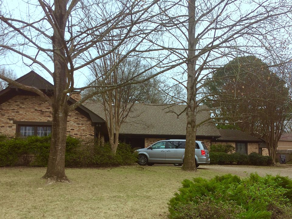 4 West Point Circle
