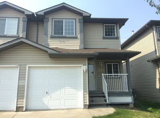 2932 26th St NW, Edmonton, AB T6T2A1