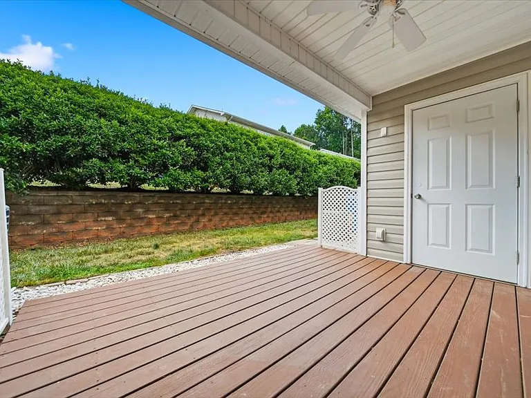 3261 White Oak Ct #J-3 — Photo 8