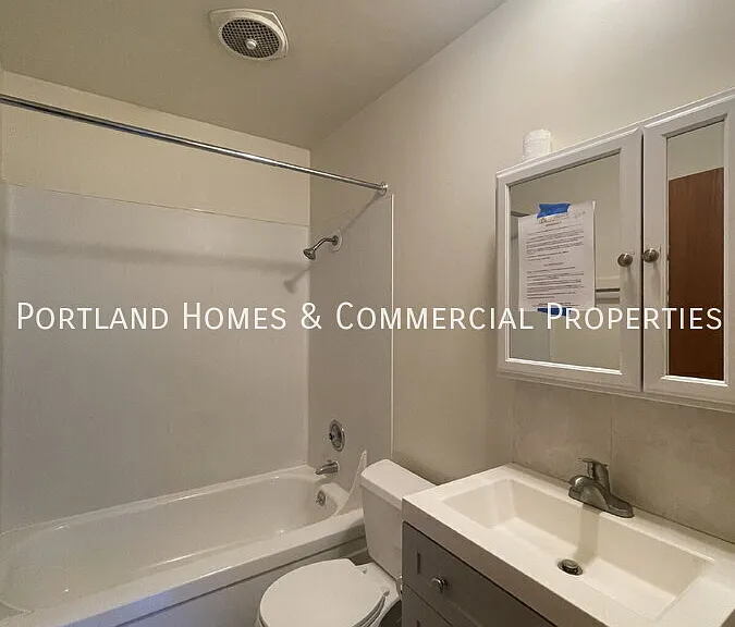 3965 SE Gladstone St #10 — Photo 8