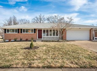 8900 Glenfield Ter, Saint Louis, MO 63126
