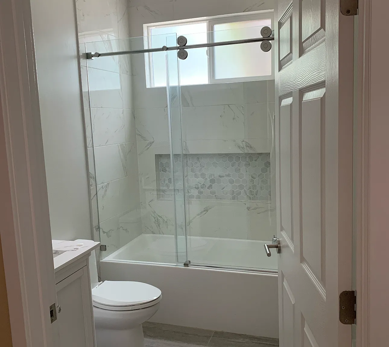 2 bed, 1250 sqft, $3,500 — Photo 3