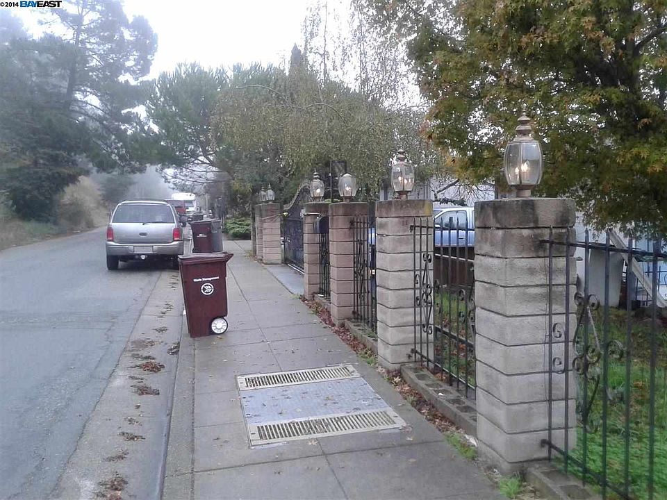 2nd image of 31 Kimberlin Heights Dr