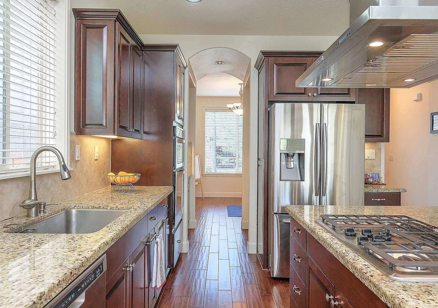 Beautiful 4BD* 3 BA* Single Family Home Located In Arbor Oaks Community! **Included In Rent: Hi S... — Photo 4