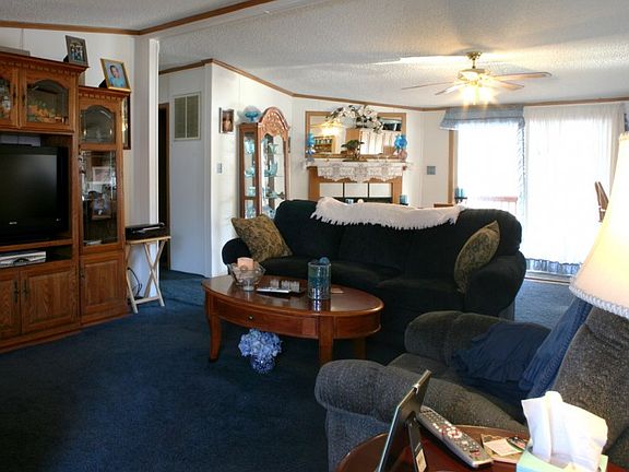 2nd image of 12 Clear Meadows Ln