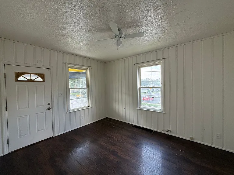 6801 Fairpark Ave — Photo 3