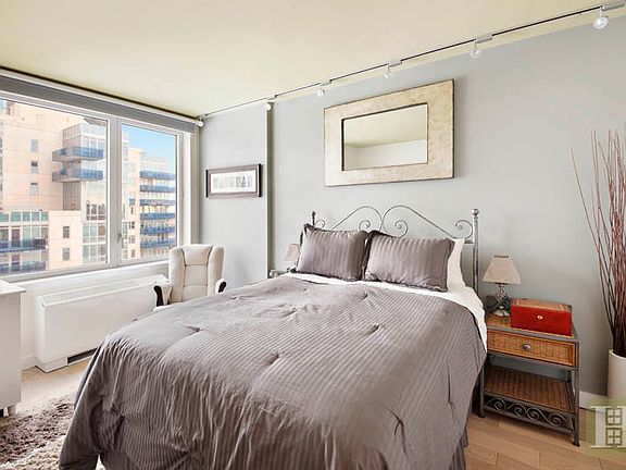 3rd image of 22 N 6th St APT 14G