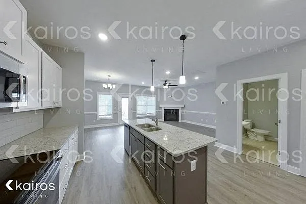 3717 Oak Leaf Way #C — Photo 6