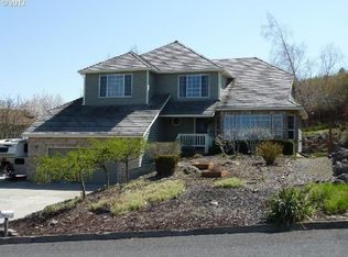 1806 Highland Dr, La Grande, OR 97850