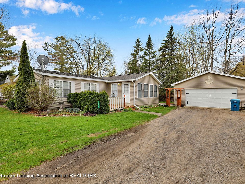 1st image of 114 Flora Ave