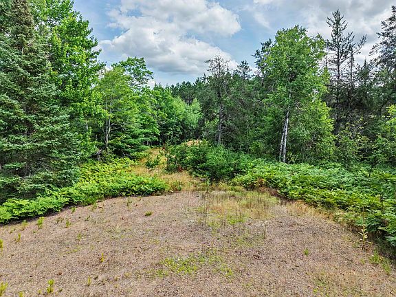 2nd image of On River Road Acres #25