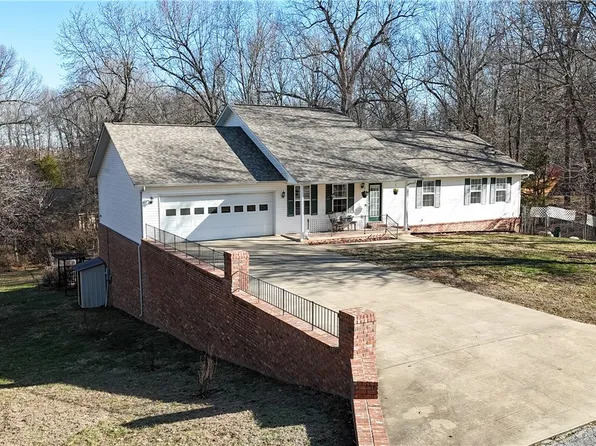 1806 Austin Walker Ct, Harrison, AR 72601
