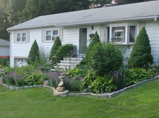 21 Reservoir Dr, Ansonia, CT 06401