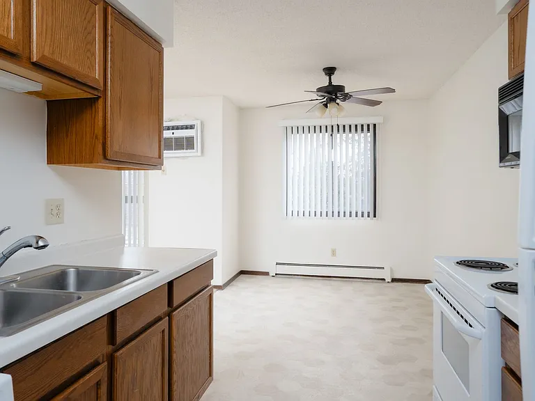 Barbary Knoll Apartments — Photo 34