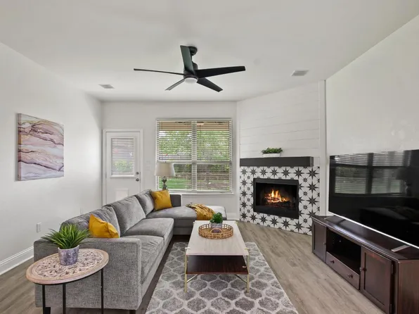 1509 Waterfall Ln, Little Elm, TX 75068