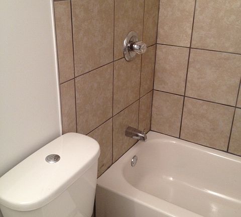 5th image of 5831 Gateway Dr
