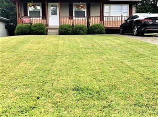 2480 Virginia Ave, Hurricane, WV 25526