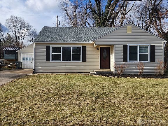 2nd image of 1220 York Ln