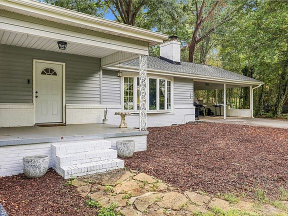 3rd image of 108 Azalea Dr