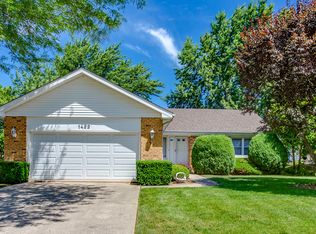 1422 Haar Ln, Elk Grove Village, IL 60007
