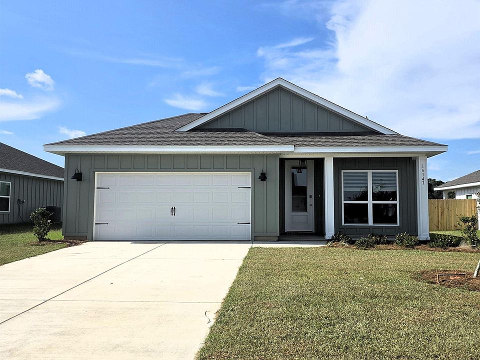 1st image of 14147 Versailles Cir