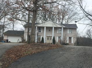 12865 Route 16, Shipman, IL 62685