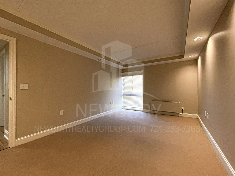 530 N Main Street - The Townhouse. — Photo 63