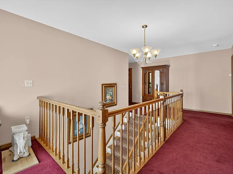 92 Brook Hollow Dr — Photo 28