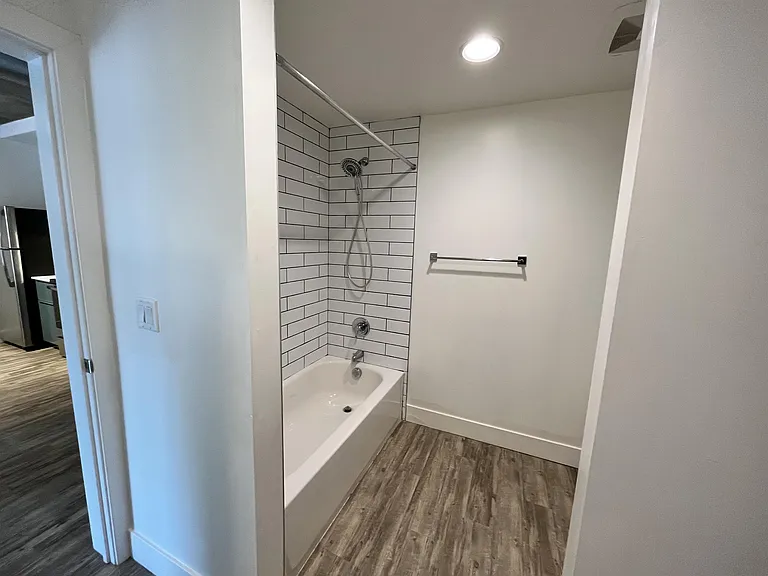 200 S Center St #203 — Photo 3