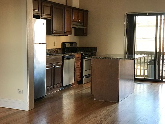 5th image of 1734 W Estes Ave APT 2R