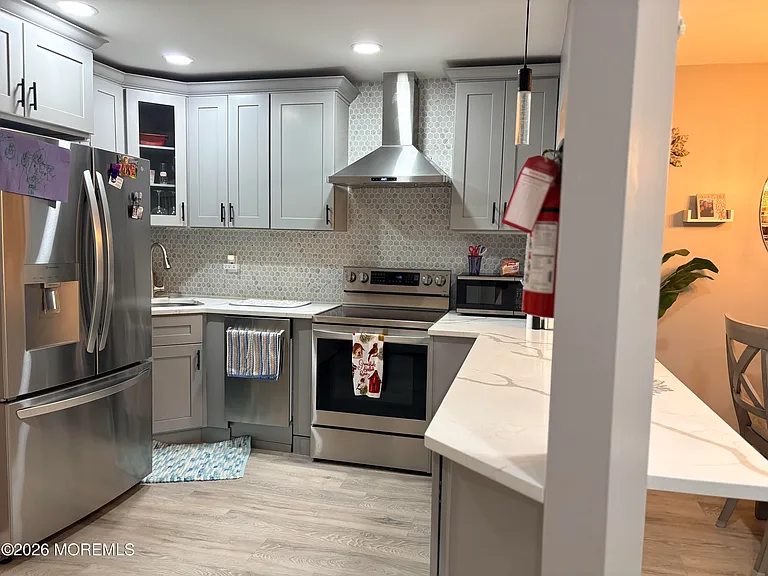 108 Manchester Ct — Photo 5