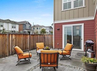 2725 Bungalow Dr, Marina, CA 93933