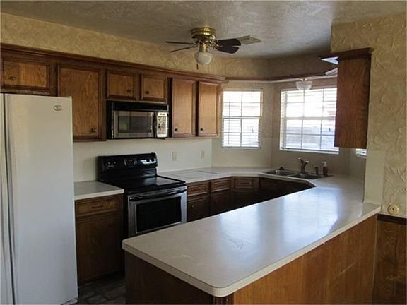 2nd image of 6007 Beehive Dr